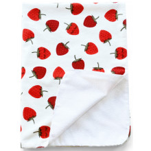 Непромокаемая пеленка многоразовая Клубнички - #13 90х60см Непромокаемая пеленка многоразовая Клубнички - #13 90х60см