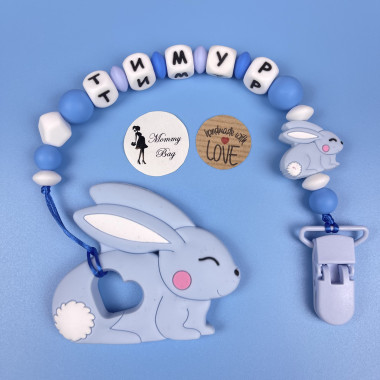 Именной силиконовый грызунок Mommy Bag Зайчик голубой (4 буквы)