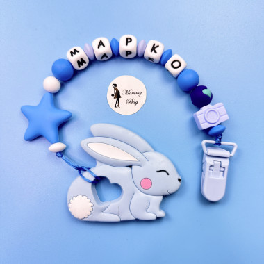 Именной силиконовый грызунок Mommy Bag Зайчик голубой