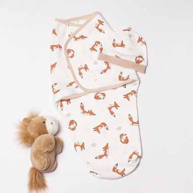 Евро пеленка кокон на липучках с шапочкой Лисички (байка) №3 (0 – 6 мес)