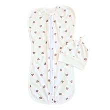 Евро пеленка кокон на молнии с шапочкой Кремовые сердечки (байка) №105 (0-6 мес) Евро пеленка кокон на молнии с шапочкой Кремовые сердечки (байка) №105 (0-6 мес)