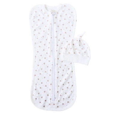 Евро пеленка кокон на молнии с шапочкой Молочный с сердечками (интерлок) №96 (0-6 мес)