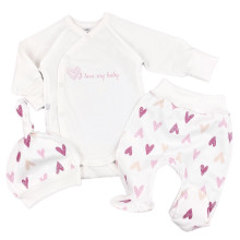 Комплект 3 ед. RoyalBaby Молочный с малиновыми сердечками (байка) р.56, 0-3 мес Комплект 3 ед. RoyalBaby Молочный с малиновыми сердечками (байка) р.56, 0-3 мес