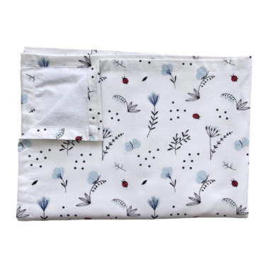 Непромокаемая пеленка многоразовая Голубые цветочки с бабочками #41