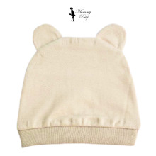 Шапочка Mommy Bag 0-6 мес Кремовая с ушками №17