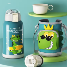 Термос с поильником Крокодильчик Зеленый 550 мл с чехлом и чашечкой Термос с поильником Крокодильчик Зеленый 550 мл с чехлом и чашечкой