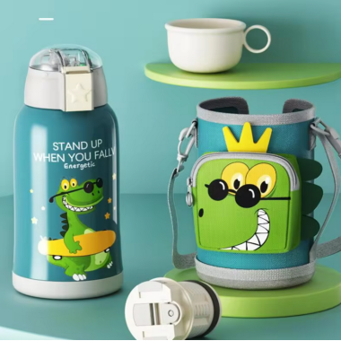 Термос с поильником Крокодильчик Зеленый 550 мл с чехлом и чашечкой 